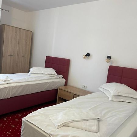 Hotel Silvana Buziaş Exterior foto